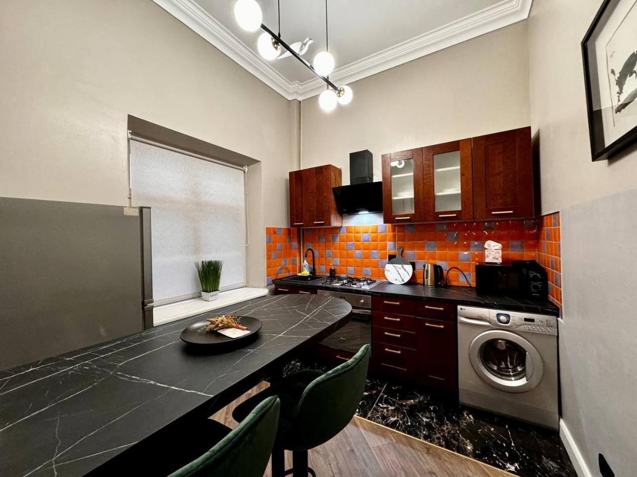 Deribasivska 10 Luxury Apartment Odessa Exteriör bild